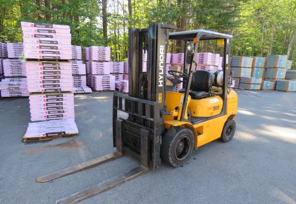 2004 Hyundai HLF30 II 5100 Lbs. Warehouse Industrial Forklift Cushion LP
