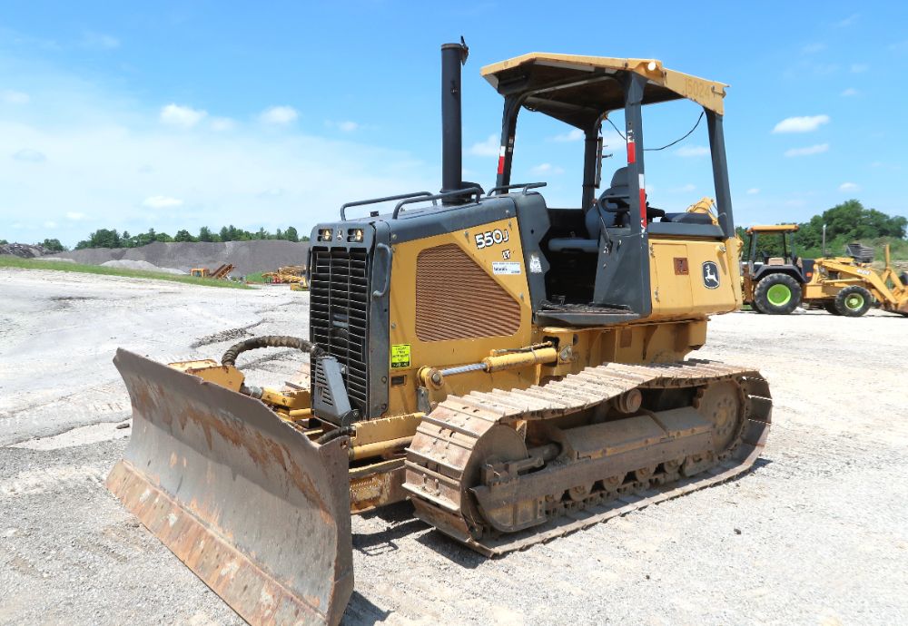 2007 John Deere 550J LT Crawler Dozer Tractor 105  6-Way Blade Diesel