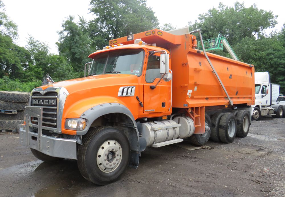 2007 Mack CTP713 Granite 26 CU YD T/A Dump Truck Diesel PTO AC Roll Tarp