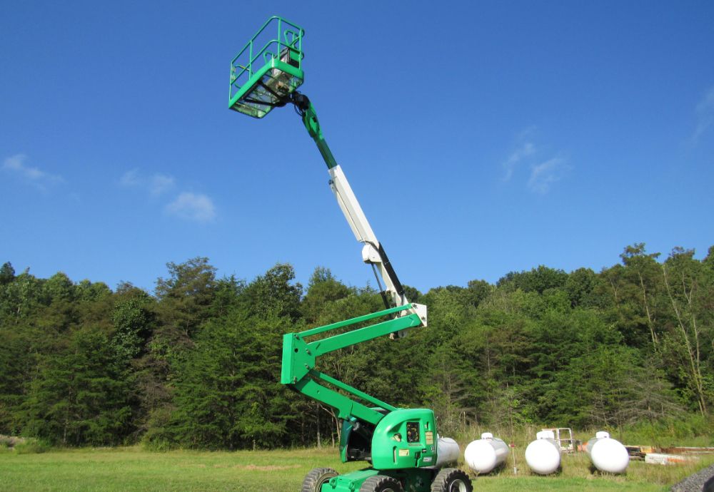 2012 JLG 450A  45' 4WD Dual Fuel Articulating Boom Lift Man Aerial