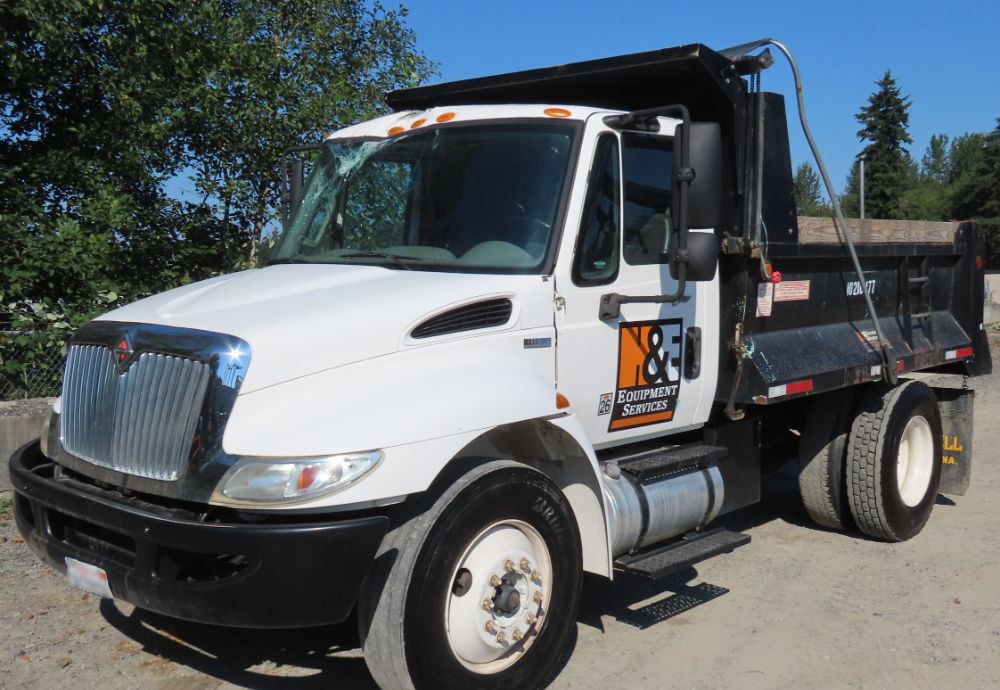 2013 International 4300 S/A 5-6 Yard Dump Truck Ledwell Box A/C 7.6L A/T