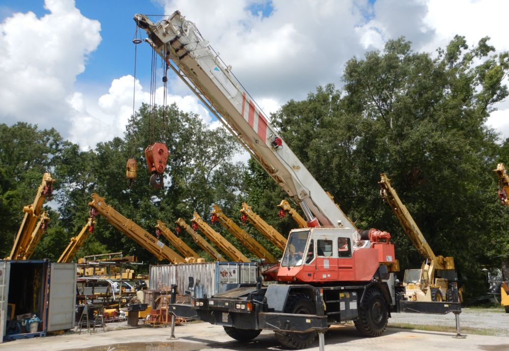 Tadano TR-300E-2-00101 35 Ton Rough Terrain Crane 92' Boom Cab Mobile
