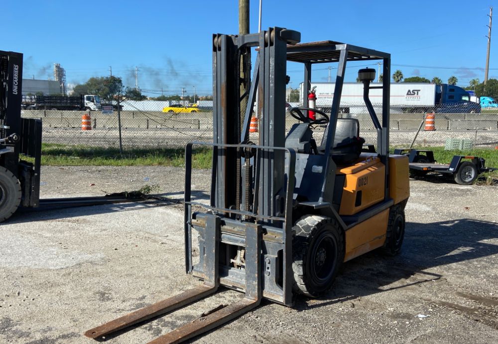 Yale GBP060 6,000 lbs Warehouse / Industrial Forklift  Lift Truck -Parts/Repair